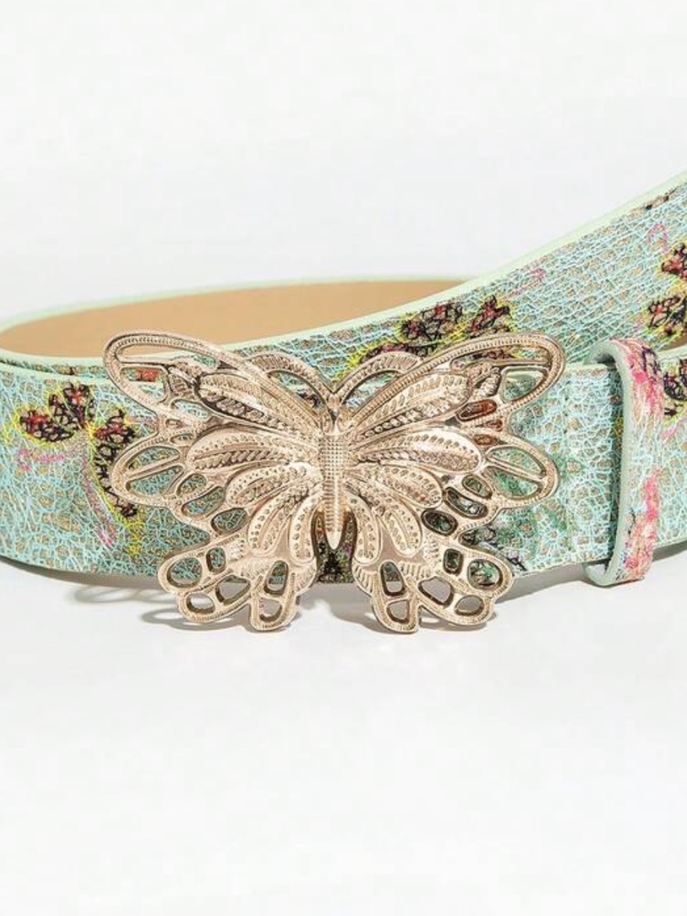 1pc Women's Sweet Vintage Hollow Butterfly Buckle Light Green Print Decorative
